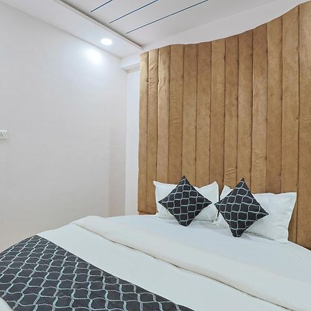 Hotel Monville Group Vadodara Exterior photo